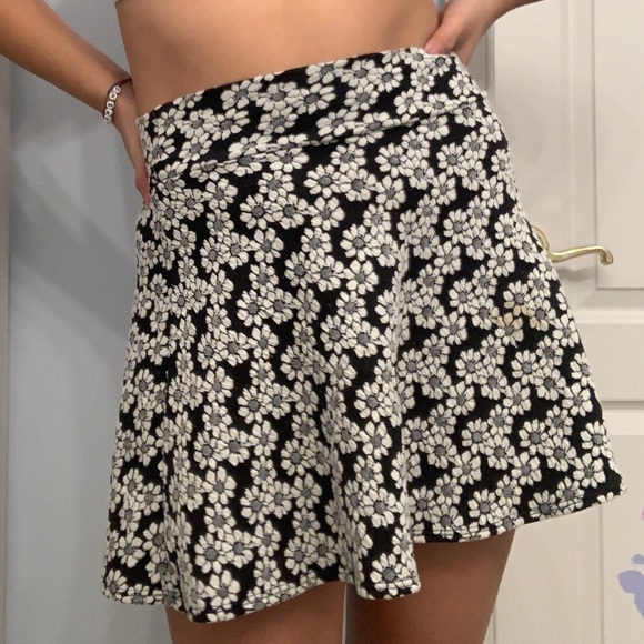 Floral print skirt - Picture 1 of 2